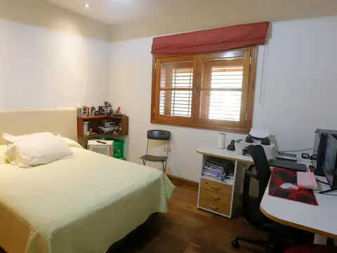 Casa en Venta en Luis Guillon, USD 195.000