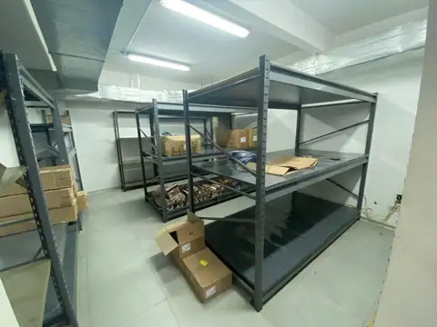 Oficina en Venta con 1 cochera