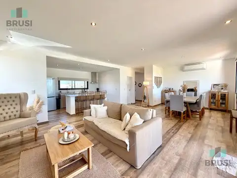 Casa en Alquiler de 4 dormitorios