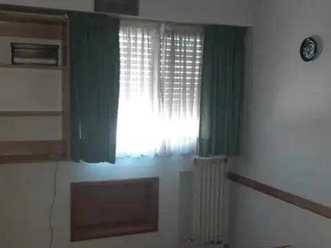 DEPARTAMENTO DE 3 DORMITORIO CON ESPACIO GUARDACOCHES CUBIERTO