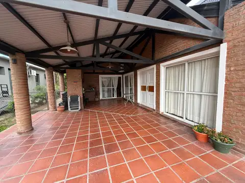 Casa en Alquiler de 4 dormitorios