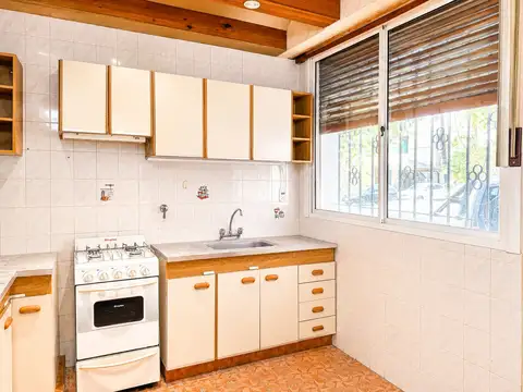Depto Tipo Casa en Venta en Lanús, USD 79.999