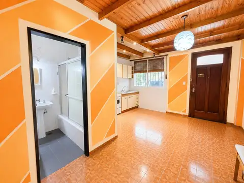 Depto Tipo Casa en Venta de 1 dormitorio