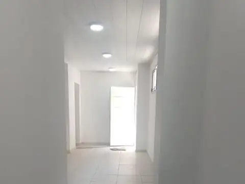 Depto Tipo Casa en Alquiler de 3 ambientes