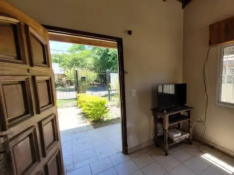 Casa 2 ambientes con 1 baño