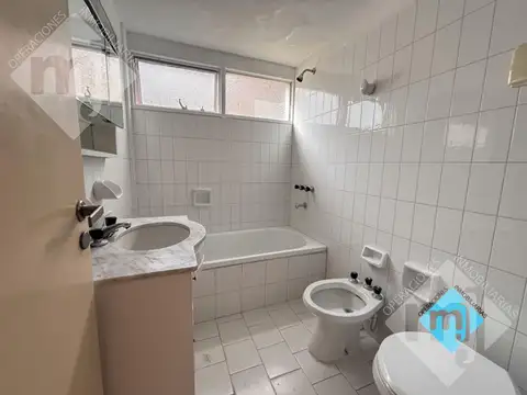 Departamento en Alquiler con 1 cocheras