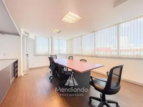 Oficina 4 ambientes con 1 baño