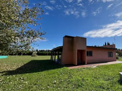 Casa en venta - 3 Dormitorios 2 Baños - Mercedes