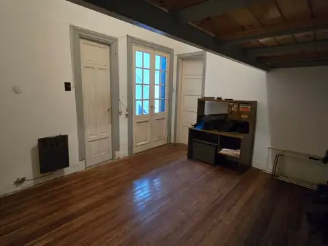 Depto Tipo Casa en Venta en Monte Castro, USD 87.000