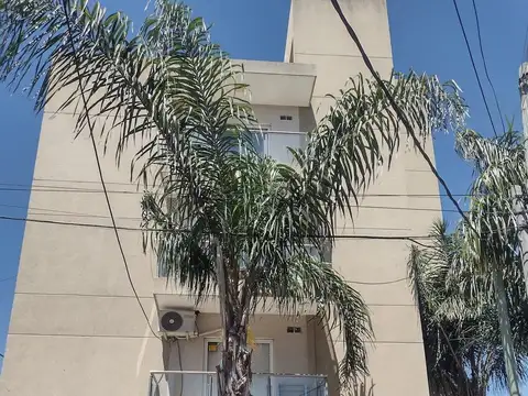 Departamento 2 ambientes con cochera