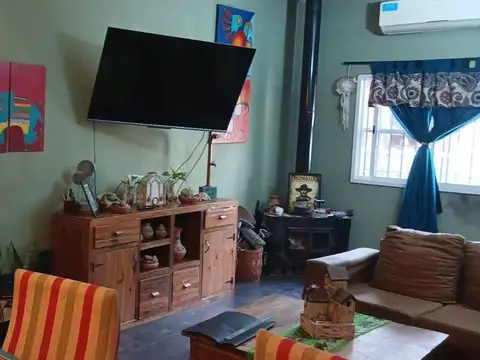 Casa en Venta en Isidro Casanova, USD 65.000