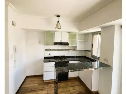Departamento en Alquiler en República De La Sexta, $ 750.000