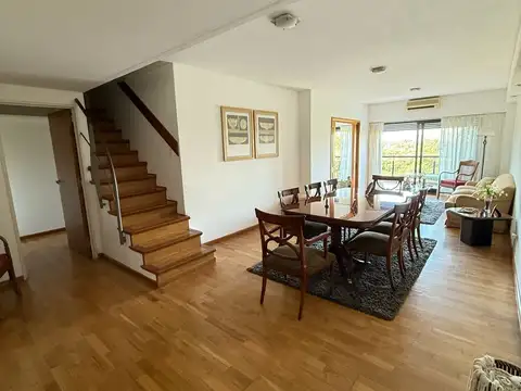 ALQUILER : DEPTO 4 AMBIENTES CON DEPENDENCIA TIPO DUPLEX CON TERRAZA PROPIA Y COCHERA EN BELGRANO