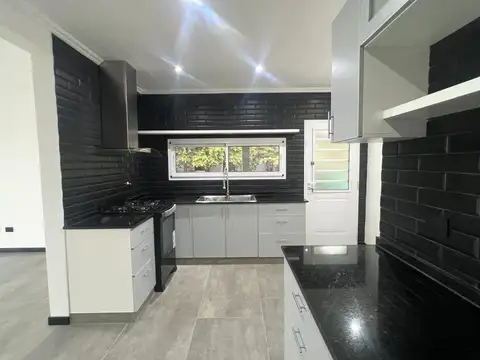 Casa en Alquiler de 3 dormitorios