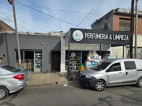 3 LOCALES Y 2 DEPARTAMENTOS  - Monte Grande