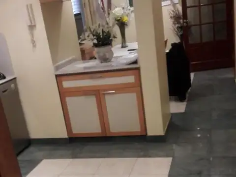 Departamento 6 ambientes con 4 baños