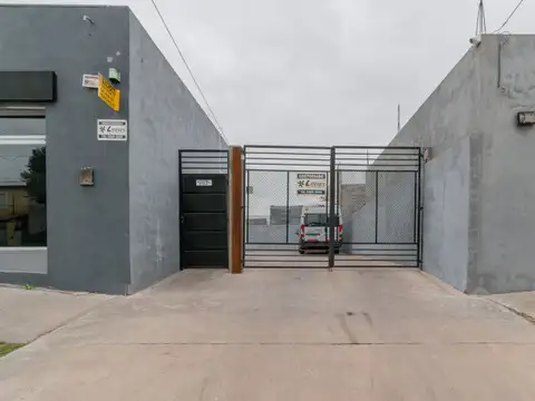 Galpon en Venta 13  mts Fondo