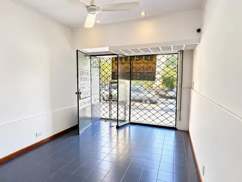 Local en Alquiler en Núñez, $ 650.000