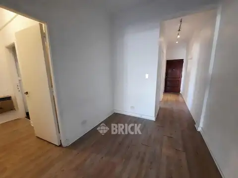 Depto Tipo Casa 4 ambientes con 2 baños