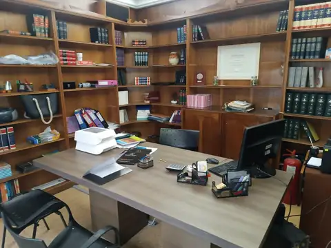 ALQUILER OFICINA PARA USO PROFESIONAL