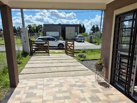 Casa en Alquiler Temporal con 1 cochera