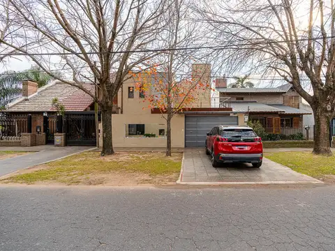 Pampa 134 | Casa de 2 Dormitorios con pileta, quincho cubierto y parrillero.