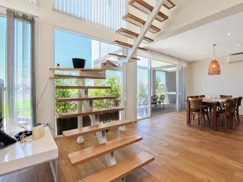 Casa en Venta al Este