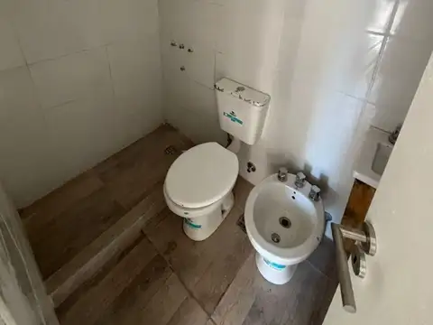 Casa 2 ambientes con 1 baño