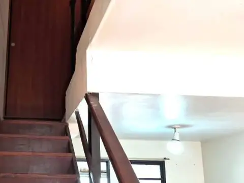 Depto Tipo Casa 2 ambientes con 1 baño