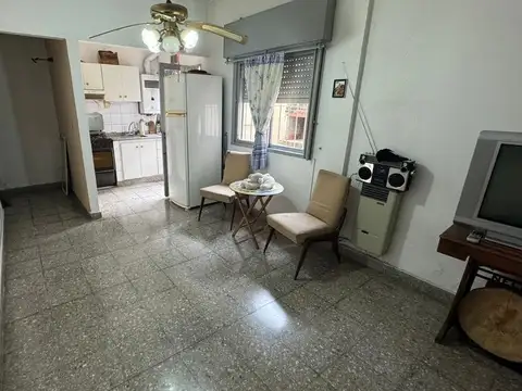 Departamento en Alquiler en Bernal Oeste, $ 450.000