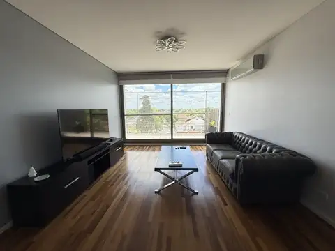 Departamento en Alquiler con 1 cocheras