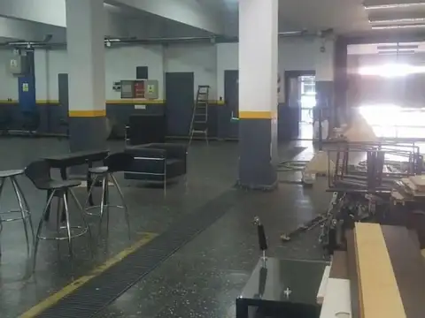 Edificio Corporativo Premium 5 Pisos. ¡Reciclado a Nuevo! Du