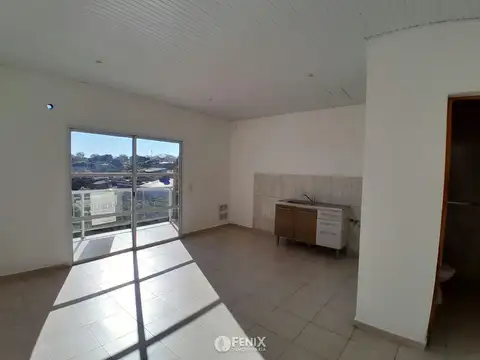 MONOAMBIENTE EN ALQUILER - AV. JAURETCHE E ITUZAINGÓ (DFA467)