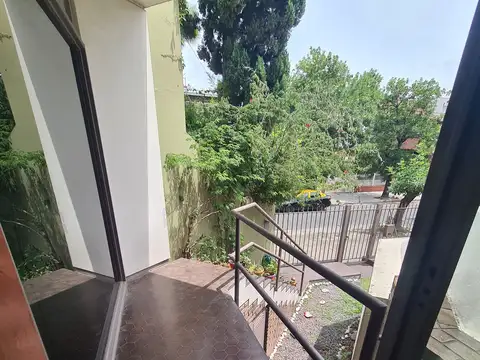 Casa 5 ambientes con 4 baños