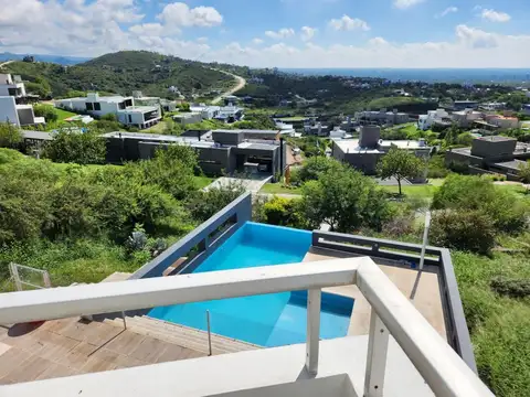 Casa en Alquiler en La Cuesta, USD 2.200