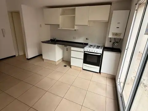 VENTA DEPARTAMENTO DE 1 DORMITORIO CON PATIO