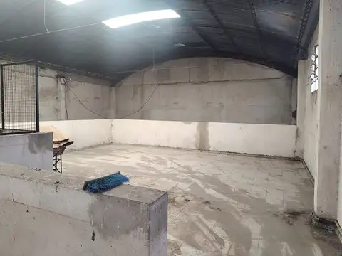 Galpon en Alquiler 48 años