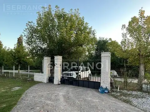 Casa en Venta con 2 cocheras