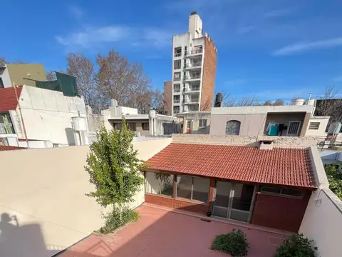 CASA EN VENTA, PATIO Y QUINCHO, ECHESORTU, ROSARIO