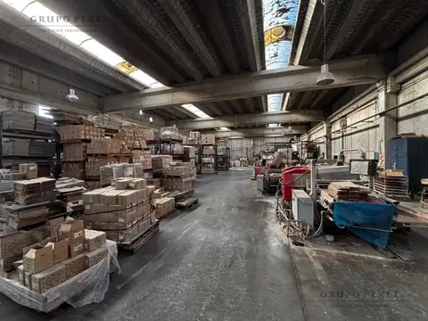Galpón en  1.000 m2 cubiertos sobre ruta 2 Abasto - La Plata - Alquiler