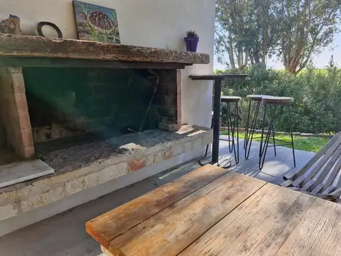 Casa 4 ambientes con 3 baños