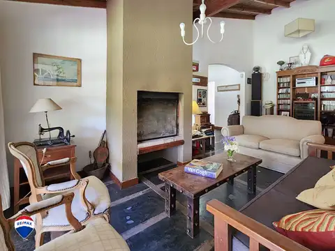 Leandro Niceforo Alem 2800