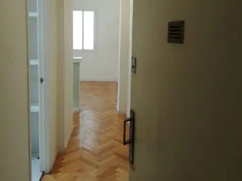 Luminoso 2 ambientes a la Venta en San Nicolás