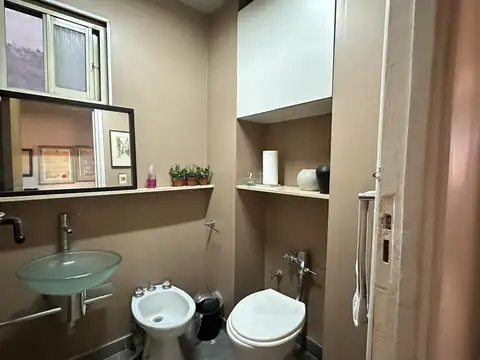 Oficina 3 ambientes con 1 baño