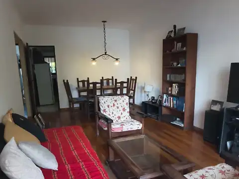 Departamento en Venta en Versalles, USD 145.000