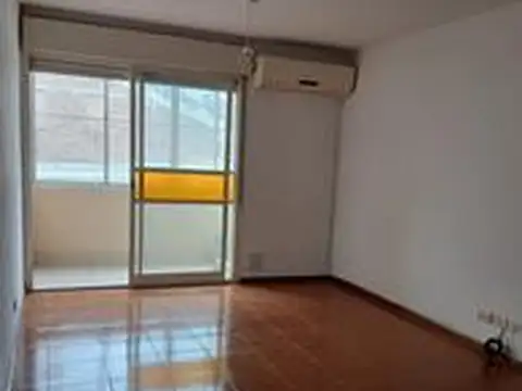 Venta Departamento 2 Dormitorios con Balcón Zona Centro