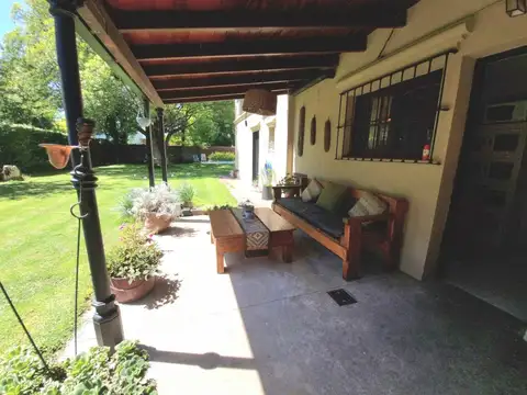 CASA |  AMB | 4 DORM | 400 m2 | LOTE 800 M2