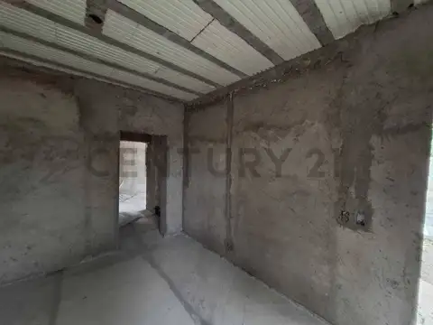 Casa 8 ambientes con 3 baños