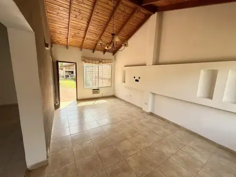 Casa en Venta en Funes, USD 105.000