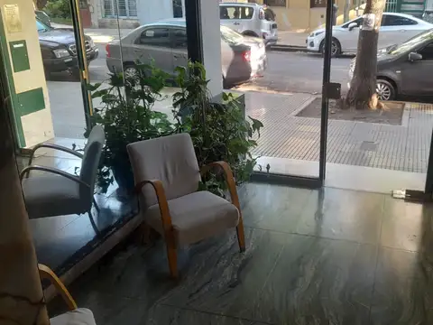 IMPECABLE 2 AMBIENTES LATERAL MUY LUMINOSO